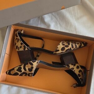 Crown Vintage Gray Box with Gold Script Logo